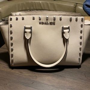 Grey Michael Kors Selma Bag
